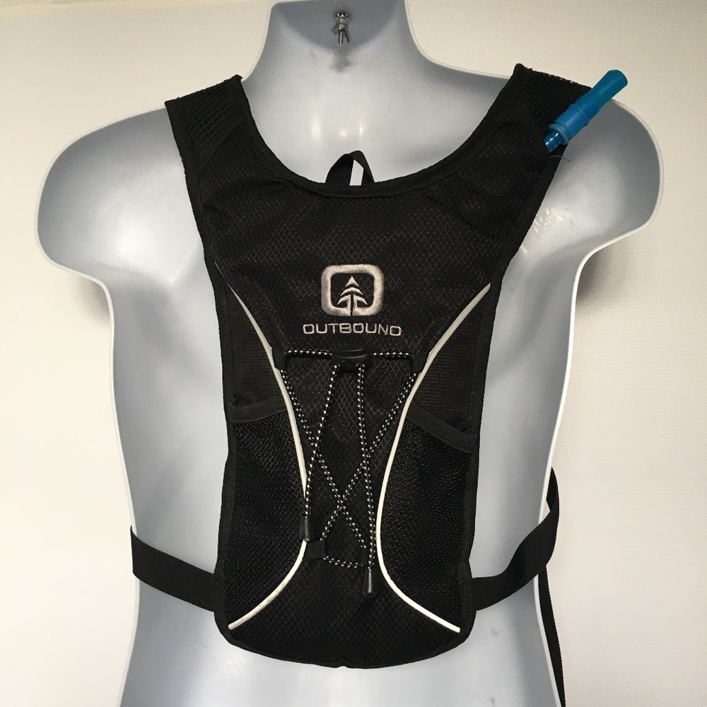 OUTBOUND Hydration Backpack Black w Bladder 1.5 L
